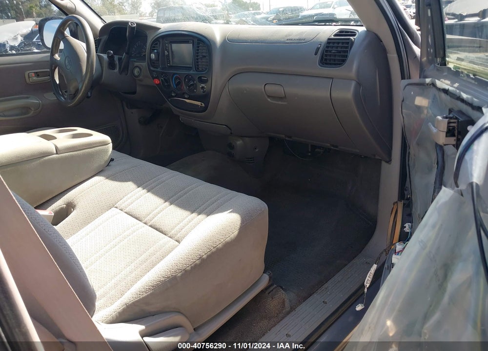2000 TOYOTA TUNDRA SR5 V8 VIN: 5TBRT3414YS061307