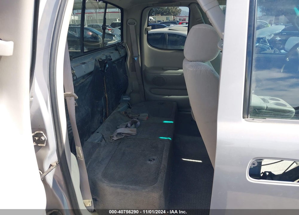 2000 TOYOTA TUNDRA SR5 V8 VIN: 5TBRT3414YS061307