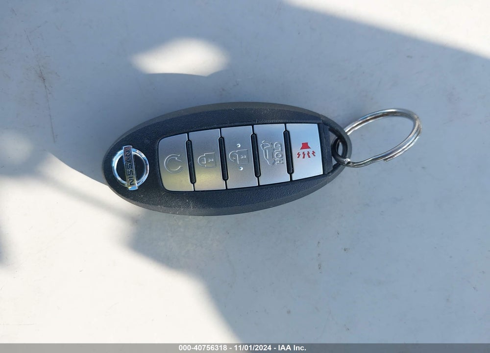 2019 NISSAN ROGUE SL VIN: 5N1AT2MT1KC759930