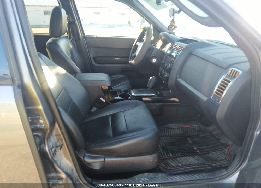 2010 FORD ESCAPE LIMITED VIN: 1FMCU9EG5AKD17303