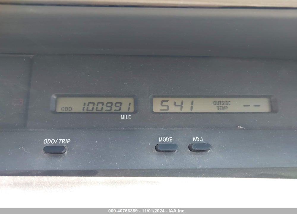 2000 TOYOTA AVALON XL VIN: 4T1BF28B5YU038056