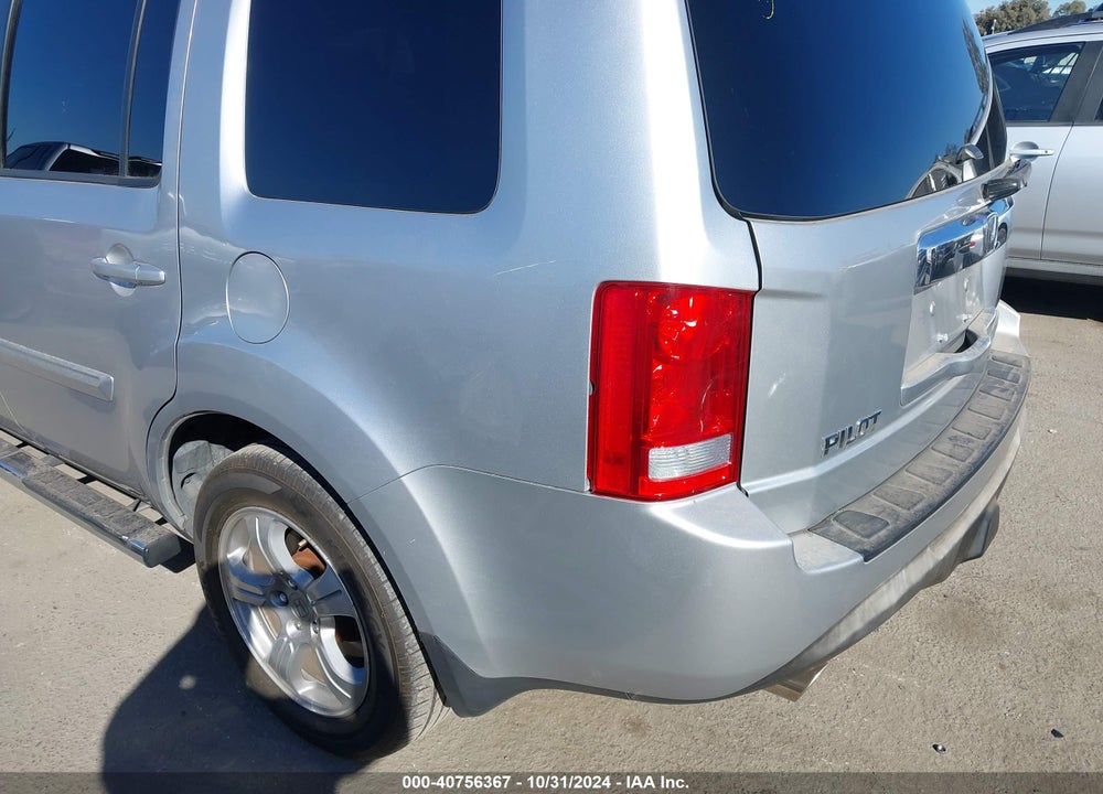 2013 HONDA PILOT EX VIN: 5FNYF3H47DB035264