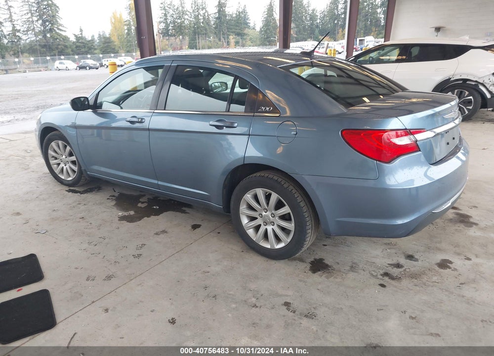 2011 CHRYSLER 200 TOURING VIN: 1C3BC1FB1BN602852