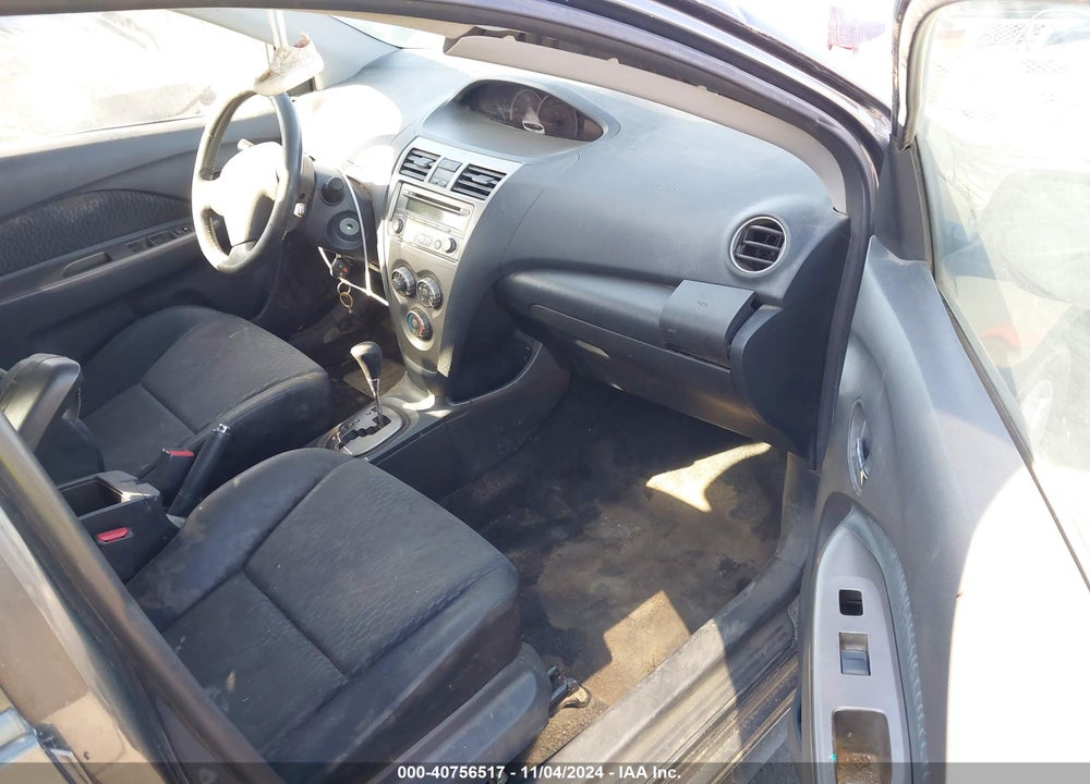 2009 TOYOTA YARIS VIN: JTDBT903091312681
