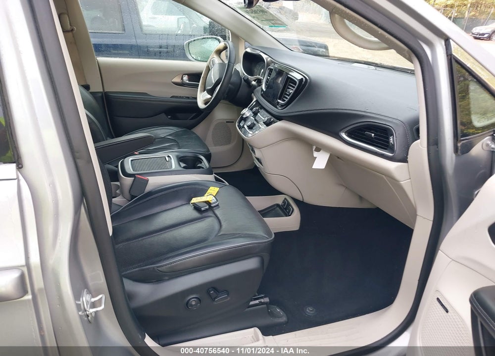 2018 CHRYSLER PACIFICA HYBRID LIMITED VIN: 2C4RC1N73JR159273