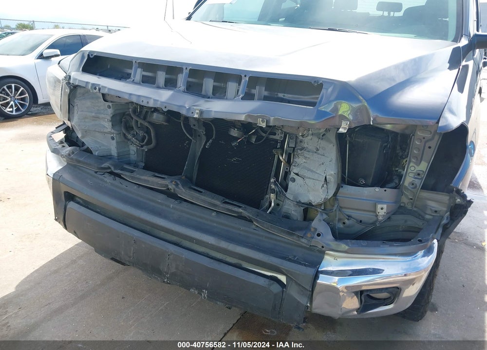 2018 TOYOTA TUNDRA SR5 5.7L V8 VIN: 5TFDW5F10JX774724