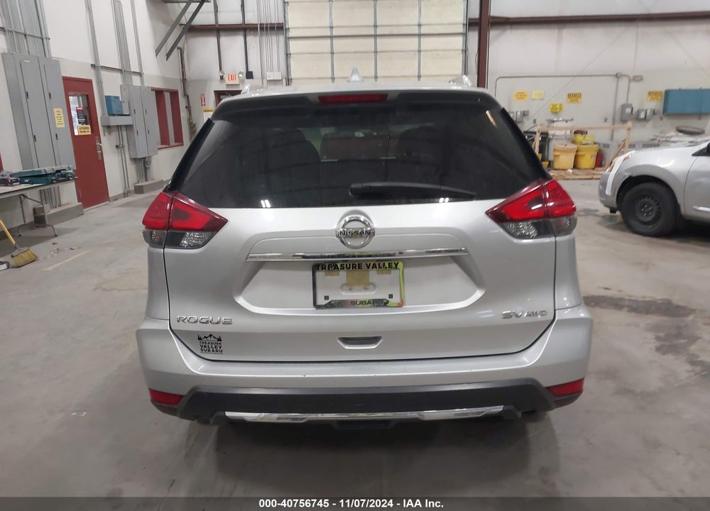 2017 NISSAN ROGUE SV VIN: JN8AT2MV2HW274021