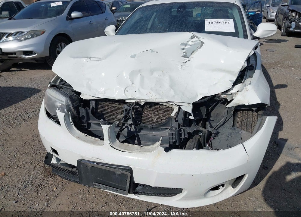 2013 BMW 128I VIN: WBAUP7C56DVP25671