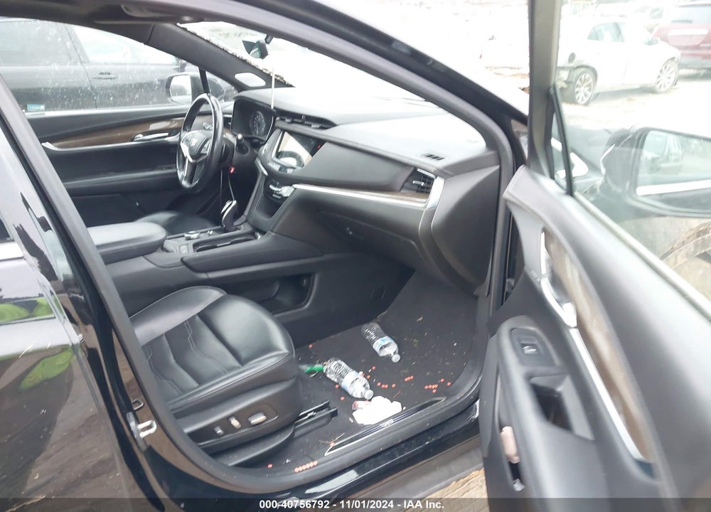 2022 CADILLAC XT5 AWD PREMIUM LUXURY VIN: 1GYKNFRS9NZ143432
