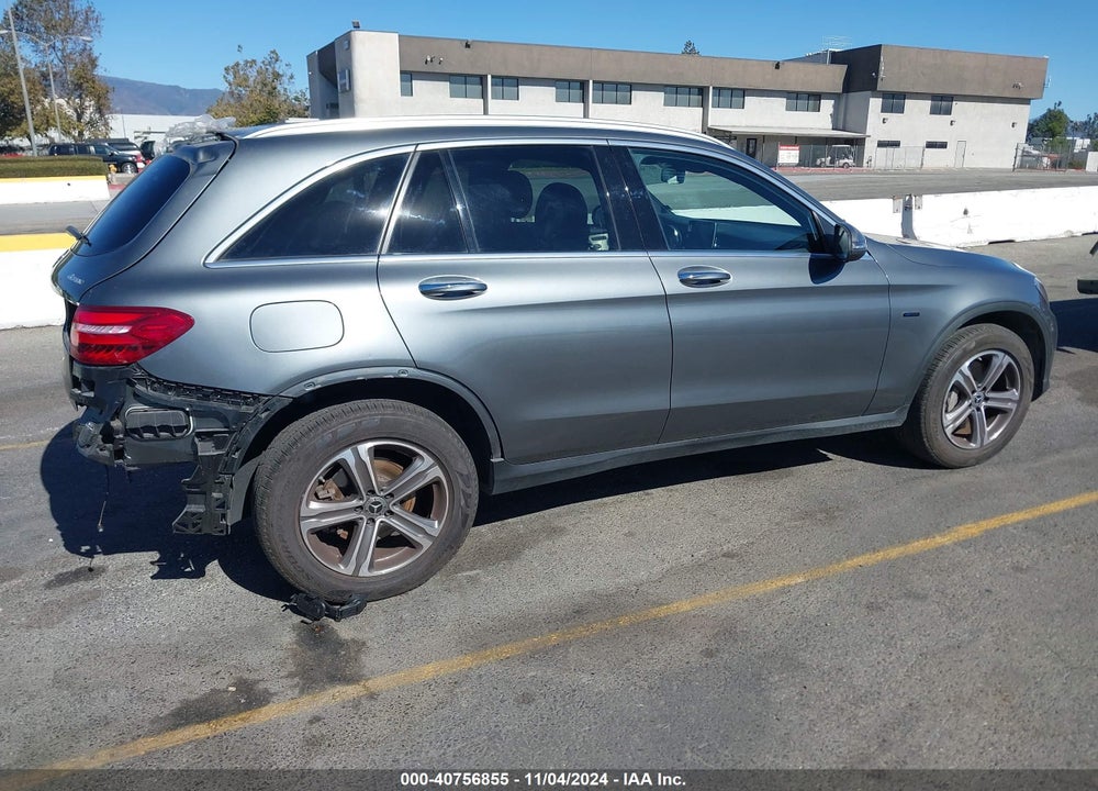 2019 MERCEDES-BENZ GLC 350E 4MATIC VIN: WDC0G5EB1KF625858