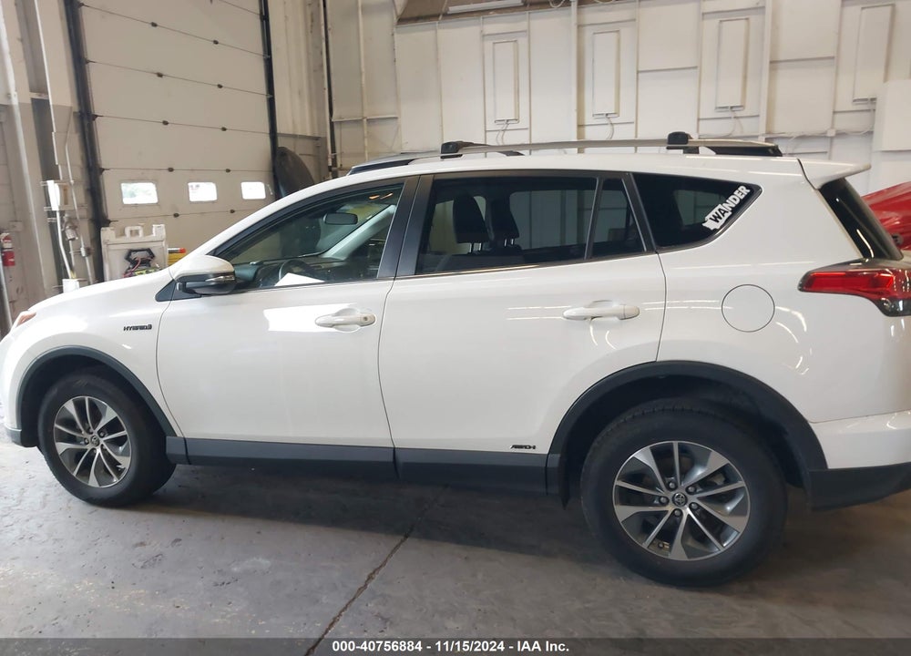2018 TOYOTA RAV4 HYBRID LE VIN: JTMRJREV5JD239857