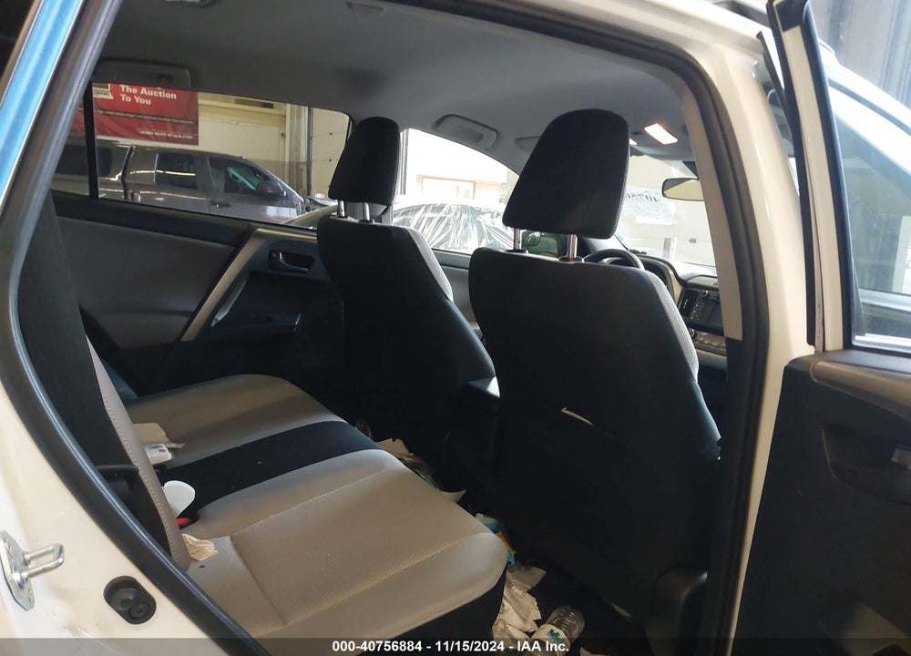 2018 TOYOTA RAV4 HYBRID LE VIN: JTMRJREV5JD239857