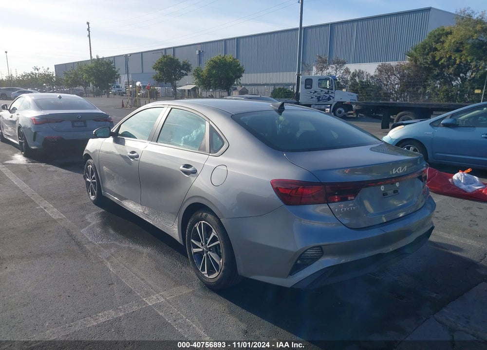 2024 KIA FORTE LXS VIN: 3KPF24AD8RE748142