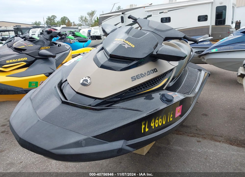 2017 SEADOO GTX 155 VIN: YDV15006D717