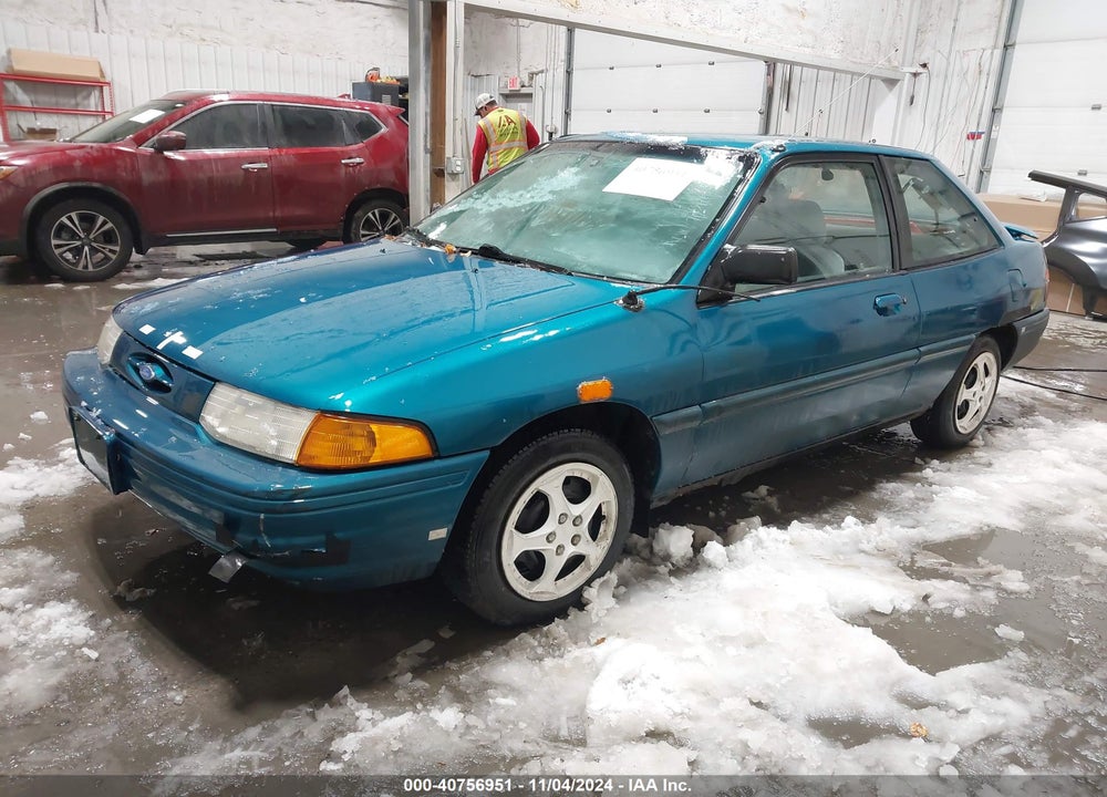 1996 FORD ESCORT LX VIN: 1FASP11J2TW133996