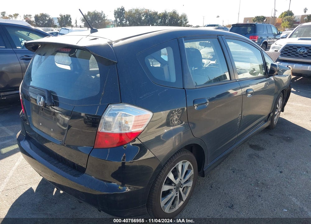 2012 HONDA FIT SPORT VIN: JHMGE8H52CC016166