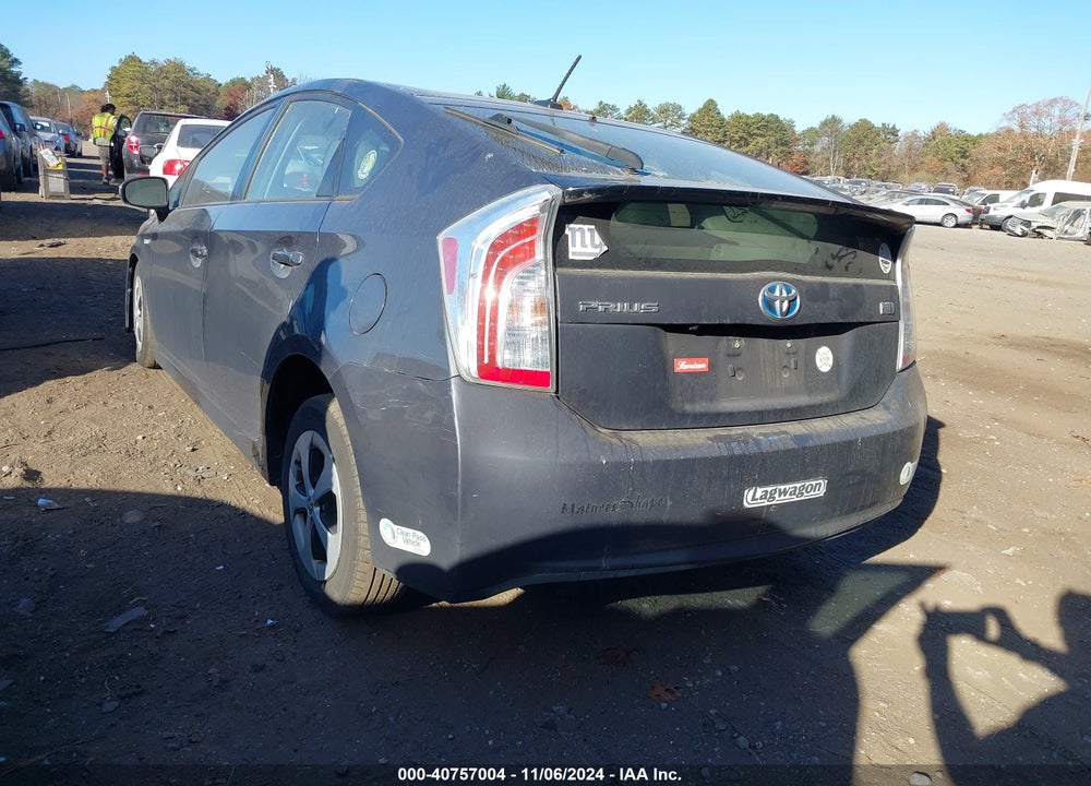 2013 TOYOTA PRIUS THREE VIN: JTDKN3DU8D1638411
