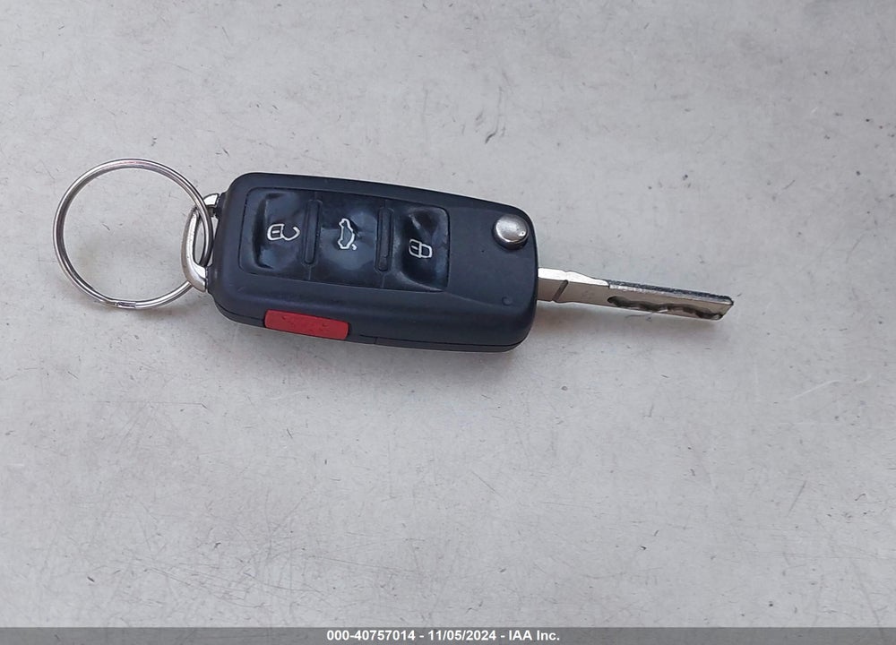 2012 VOLKSWAGEN JETTA 2.5L SE VIN: 3VWDP7AJ5CM396941