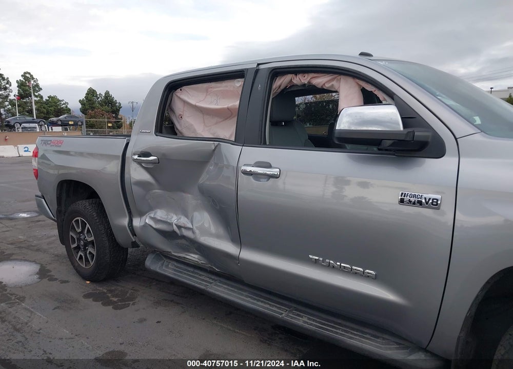 2017 TOYOTA TUNDRA LIMITED 5.7L V8 VIN: 5TFHY5F14HX652776