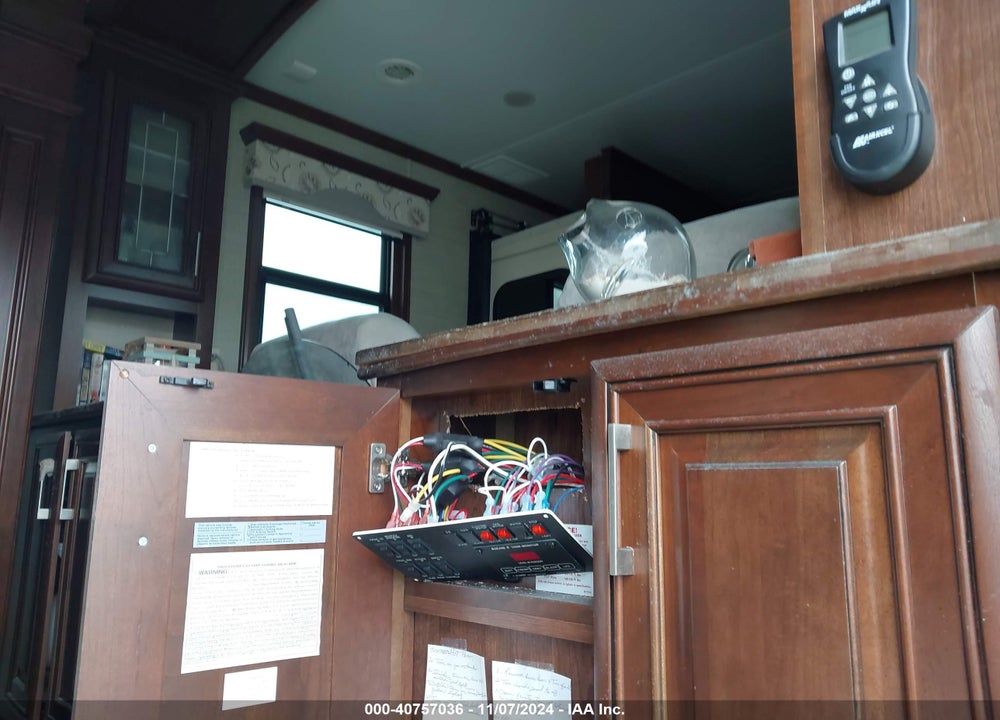 2019 DRV MOBILE SUITES VIN: 5KEAG4630K1385891