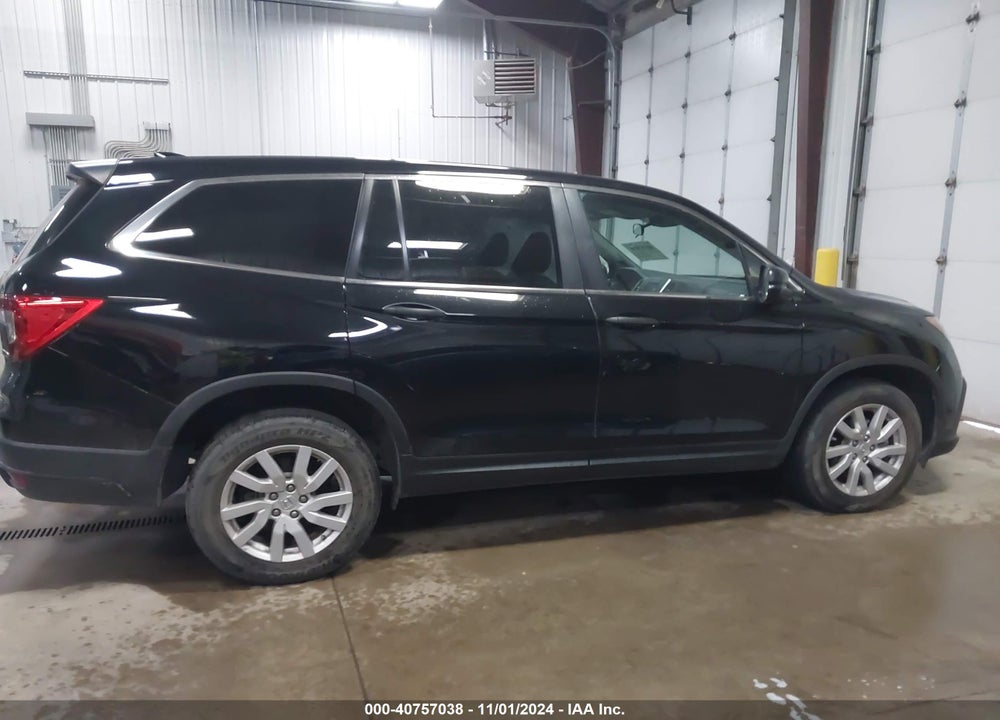 2020 HONDA PILOT AWD LX VIN: 5FNYF6H13LB005720