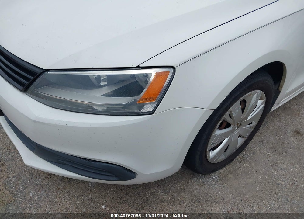 2011 VOLKSWAGEN JETTA 2.5L SE VIN: 3VWDZ7AJ5BM364824