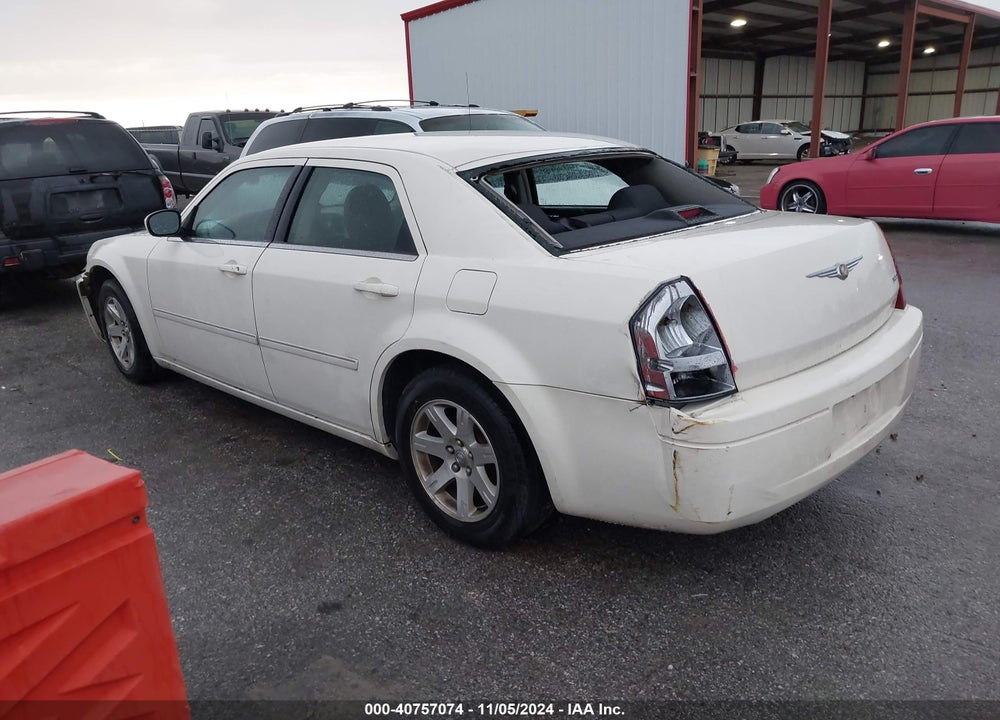 2007 CHRYSLER 300 VIN: 2C3LA43R57H825392
