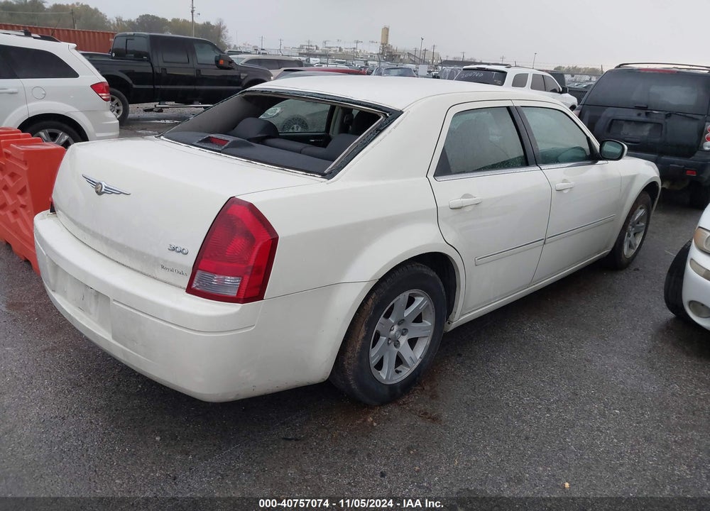2007 CHRYSLER 300 VIN: 2C3LA43R57H825392
