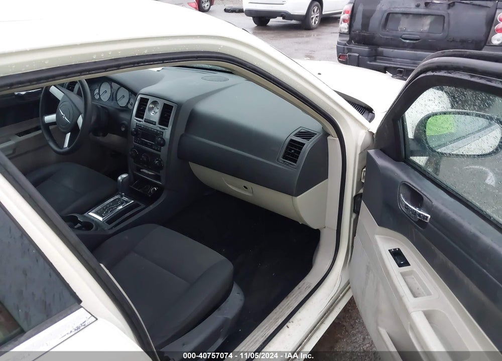 2007 CHRYSLER 300 VIN: 2C3LA43R57H825392