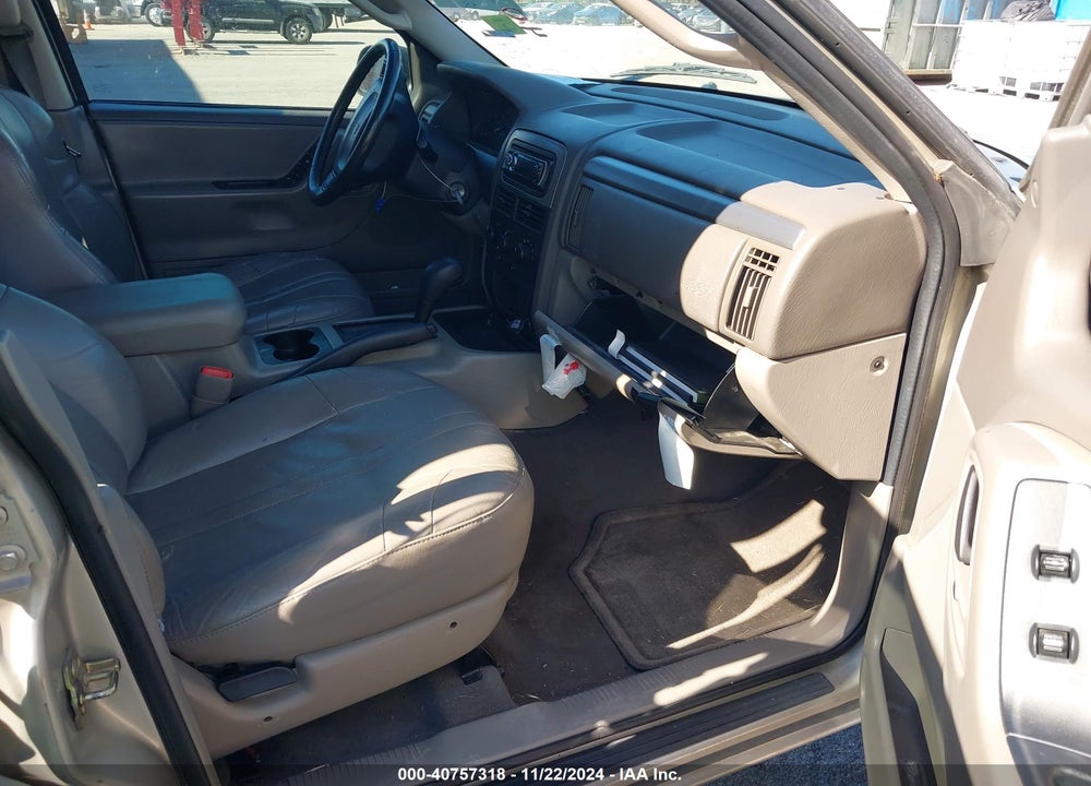 2004 JEEP GRAND CHEROKEE LAREDO VIN: 1J4GX48S74C233489