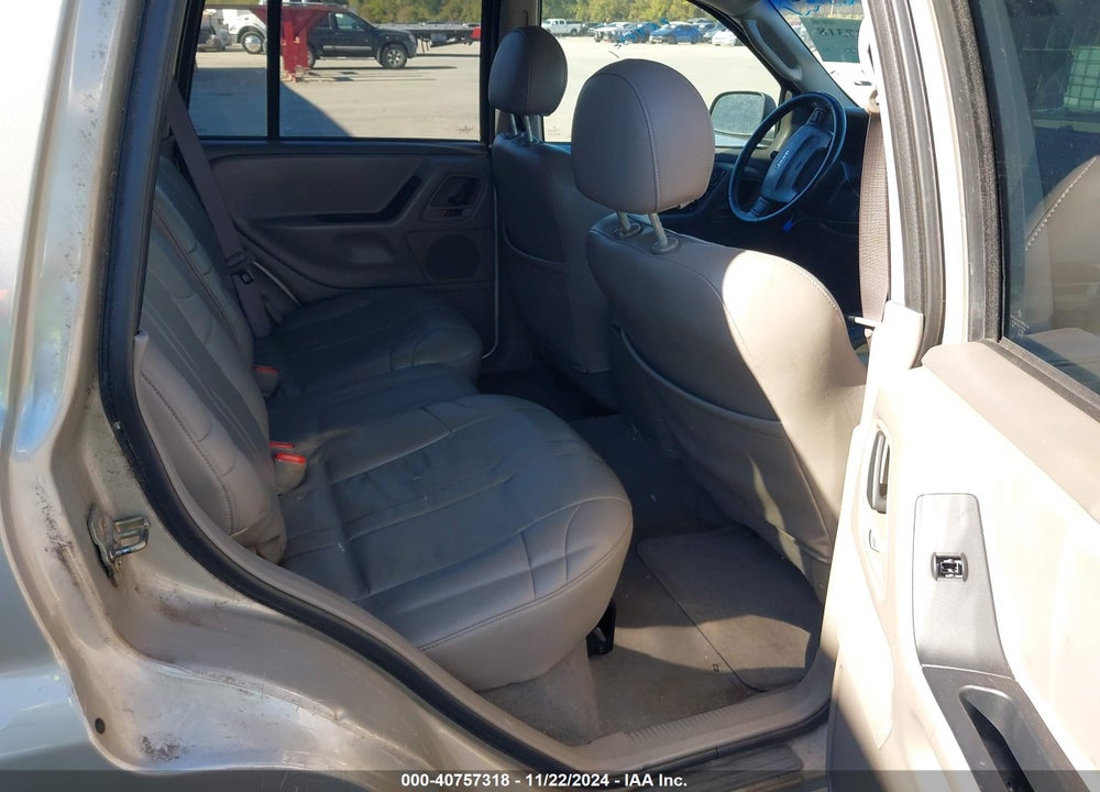 2004 JEEP GRAND CHEROKEE LAREDO VIN: 1J4GX48S74C233489