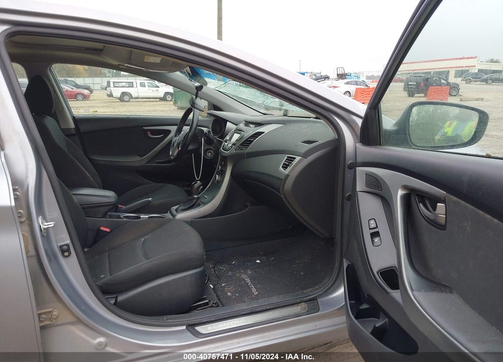 2015 HYUNDAI ELANTRA SE VIN: KMHDH4AEXFU224529