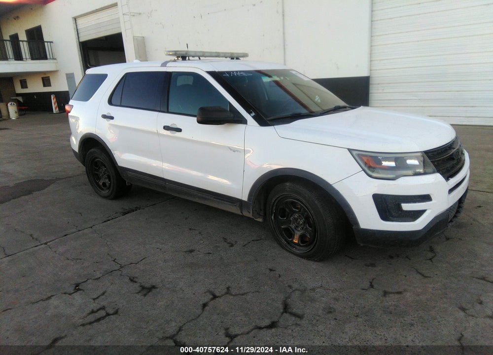 2016 FORD UTILITY POLICE INTERCEPTOR VIN: 1FM5K8ARXGGB65272