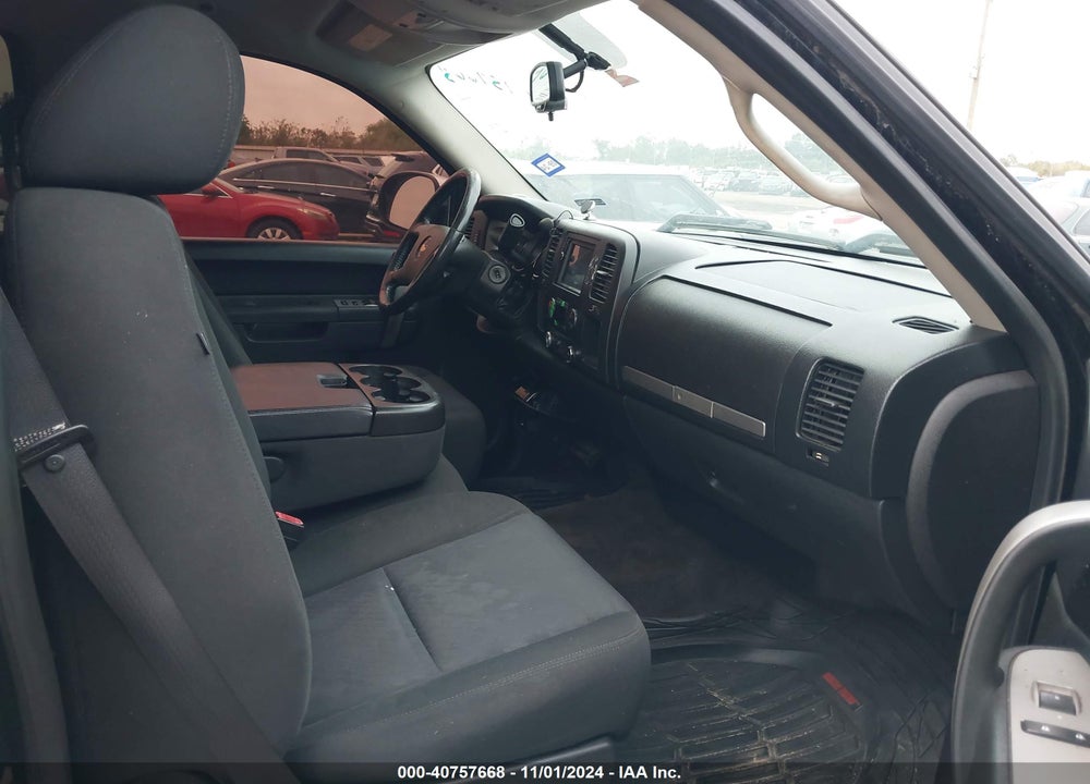 2010 CHEVROLET SILVERADO 1500 LT VIN: 3GCRCSE06AG297601