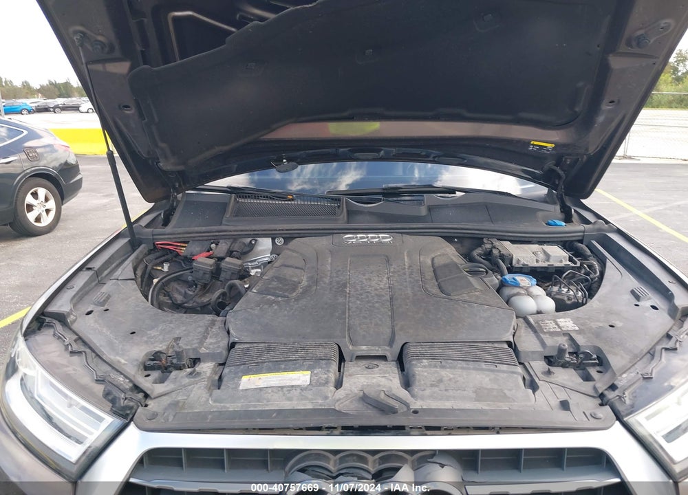 2017 AUDI Q7 3.0T PREMIUM VIN: WA1LAAF75HD011661