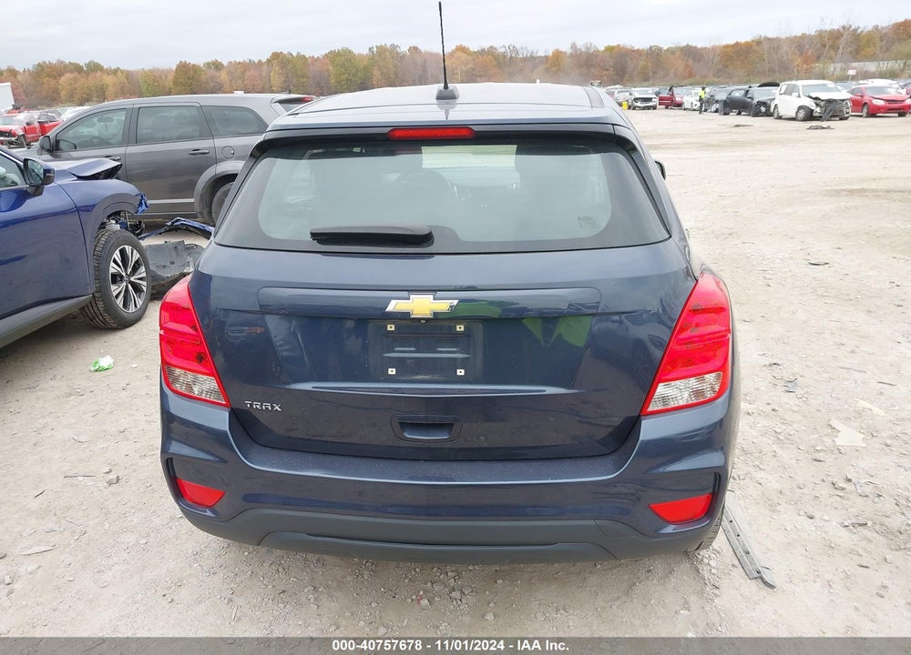 2018 CHEVROLET TRAX LS VIN: 3GNCJKSB3JL331350