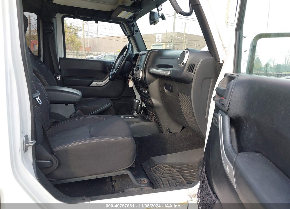 2013 JEEP WRANGLER UNLIMITED SAHARA VIN: 1C4BJWEG8DL539100