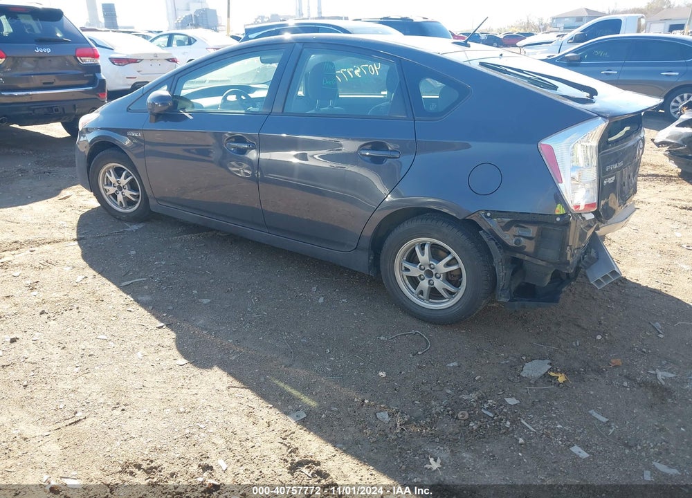 2011 TOYOTA PRIUS TWO VIN: JTDKN3DUXB5335510