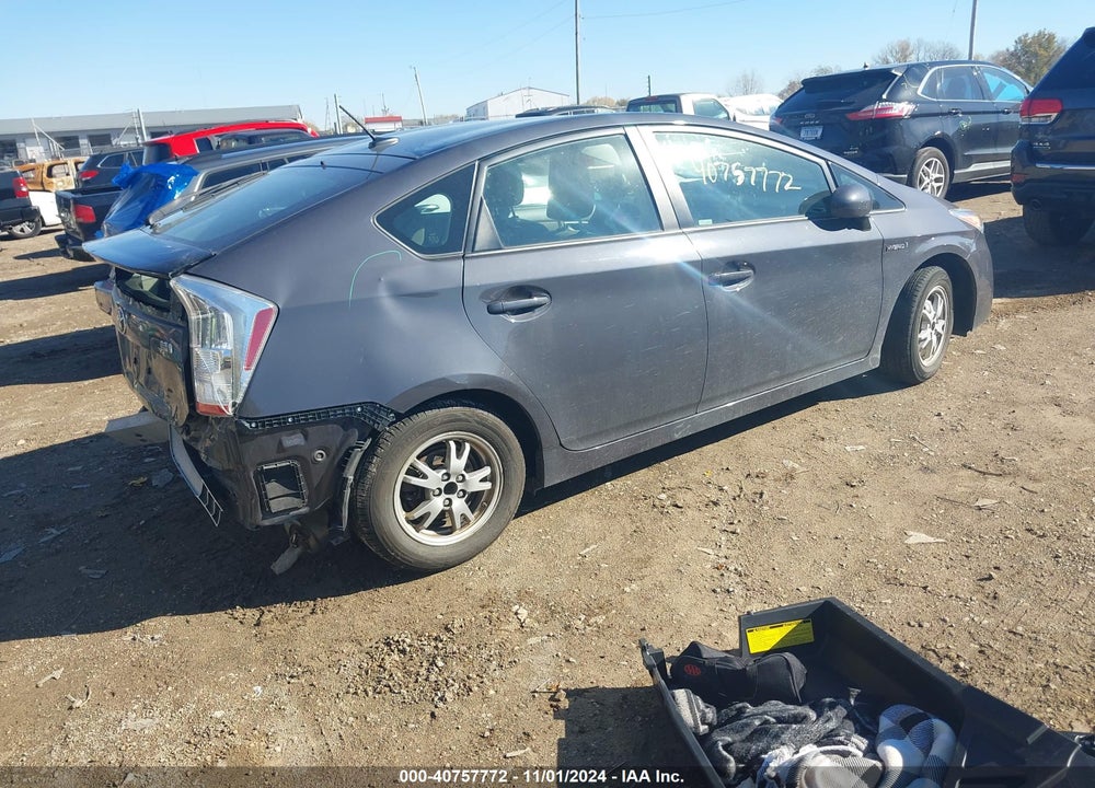 2011 TOYOTA PRIUS TWO VIN: JTDKN3DUXB5335510