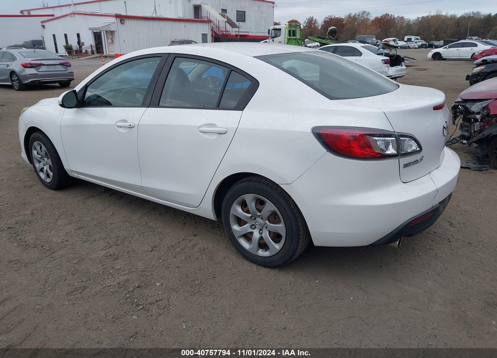 2010 MAZDA 3 I SPORT VIN: JM1BL1SG5A1199008