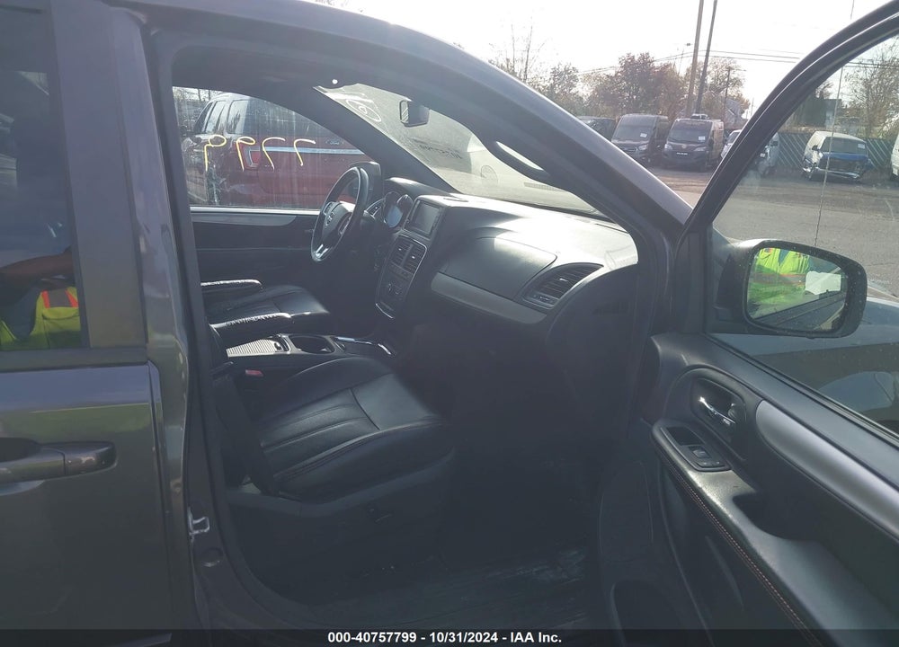 2017 DODGE GRAND CARAVAN GT VIN: 2C4RDGEG6HR858231
