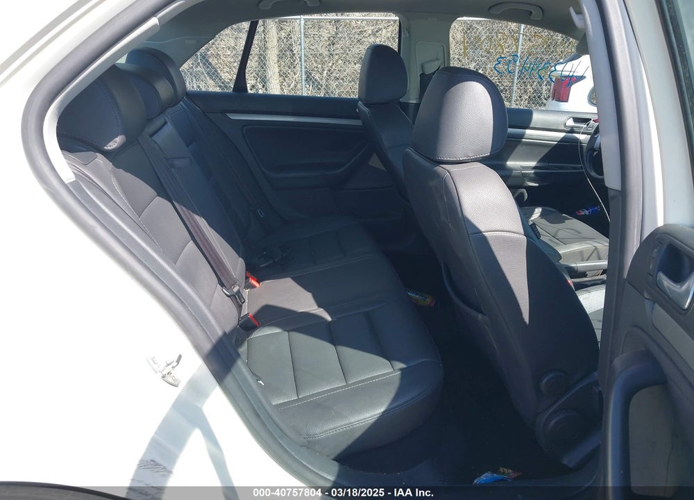 2008 VOLKSWAGEN JETTA VIN: 3VWRZ71KX8M077504