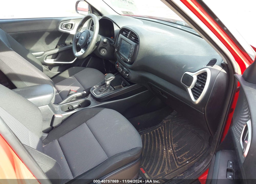 2021 KIA SOUL LX VIN: KNDJ23AU7M7137452