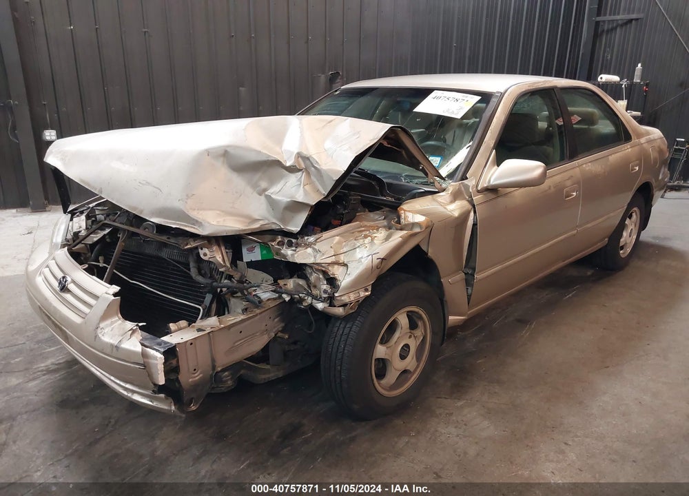 1998 TOYOTA CAMRY LE VIN: JT2BG22K3W0184818