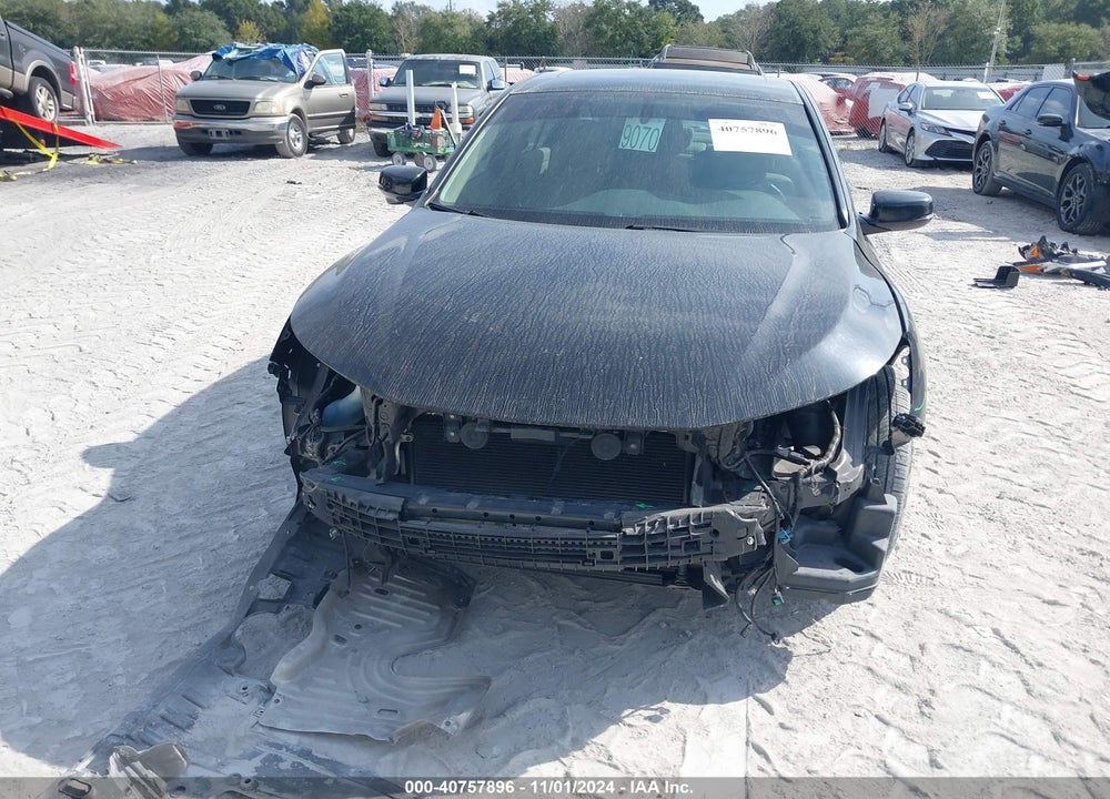 2017 HONDA ACCORD EX-L VIN: 1HGCR2F8XHA172071
