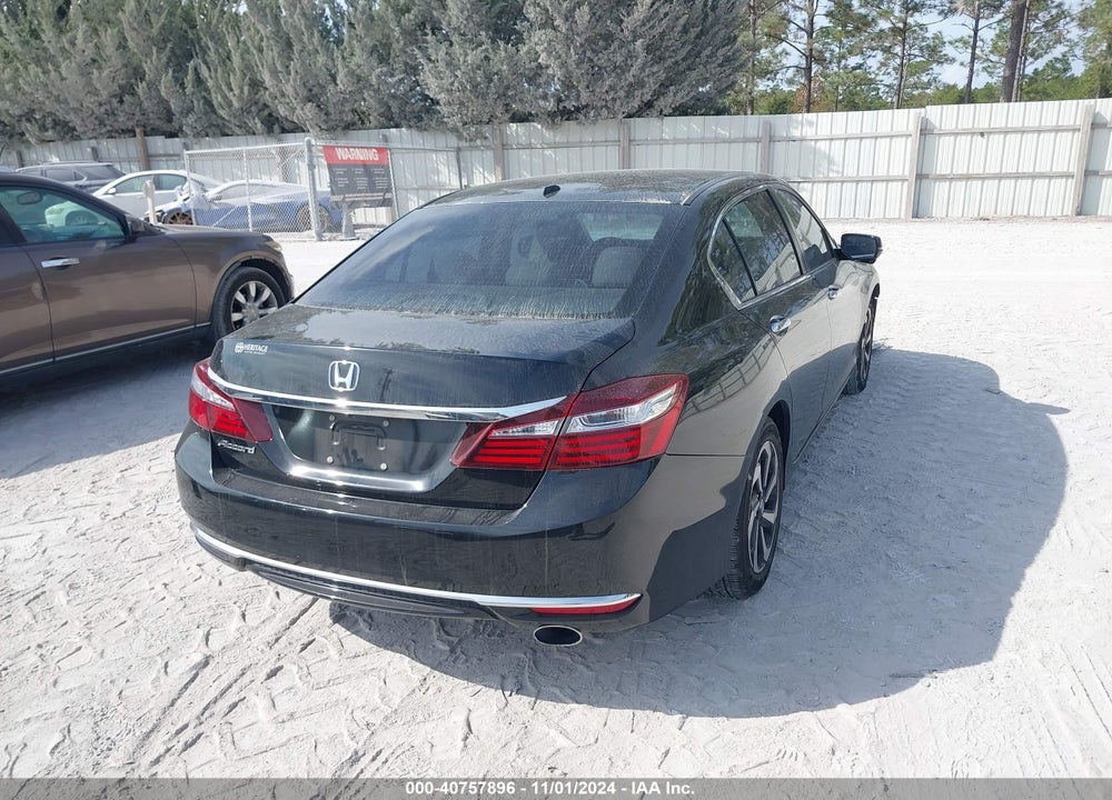 2017 HONDA ACCORD EX-L VIN: 1HGCR2F8XHA172071