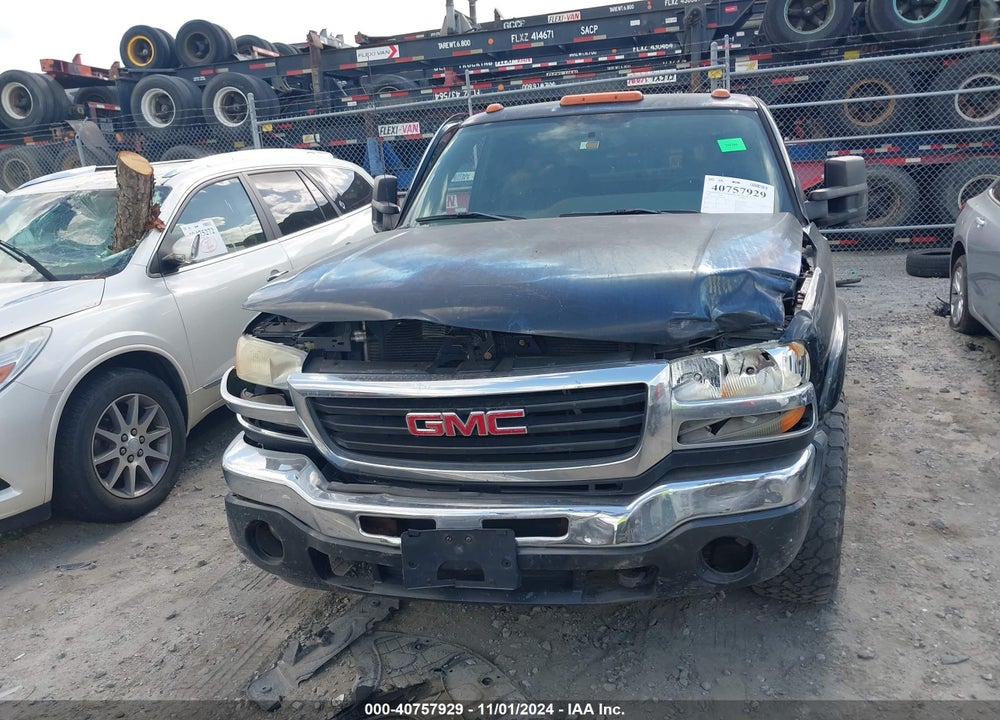 2005 GMC SIERRA 2500HD SLE VIN: 1GTHK29U45E297881