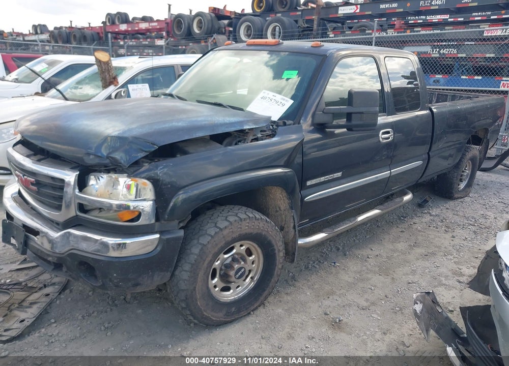 2005 GMC SIERRA 2500HD SLE VIN: 1GTHK29U45E297881