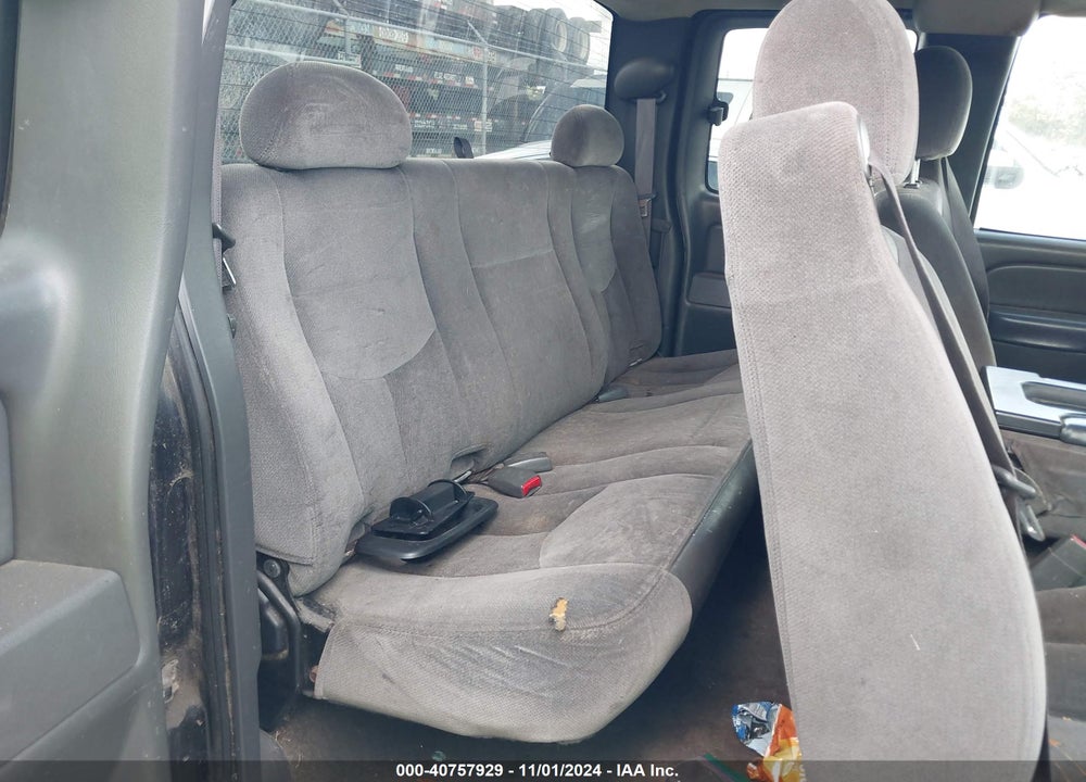 2005 GMC SIERRA 2500HD SLE VIN: 1GTHK29U45E297881