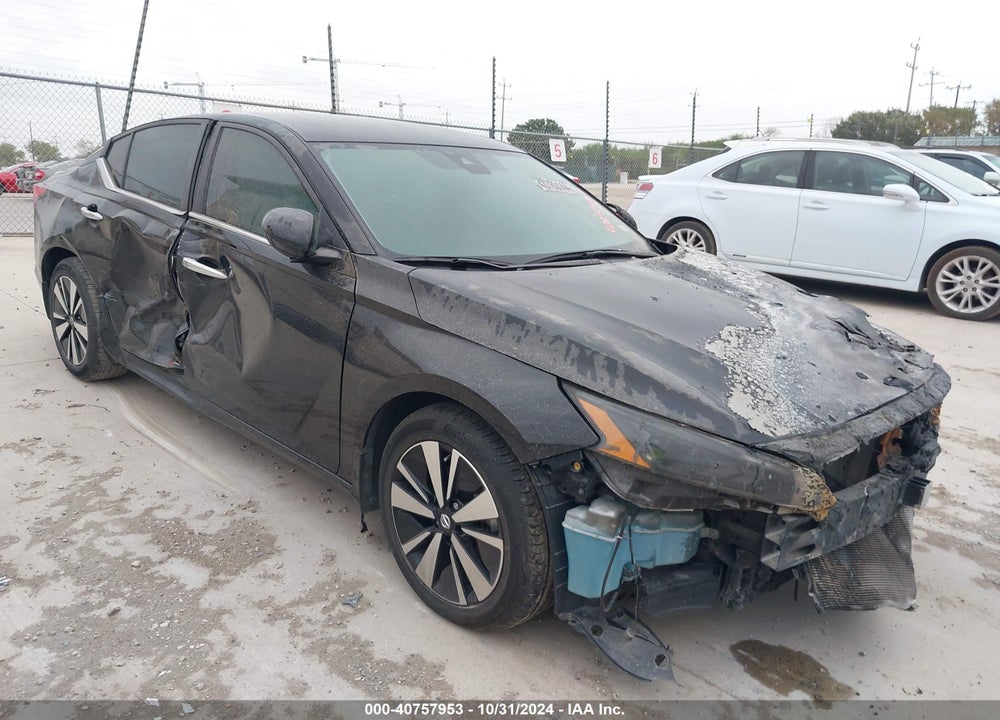 2022 NISSAN ALTIMA SV FWD VIN: 1N4BL4DVXNN415033